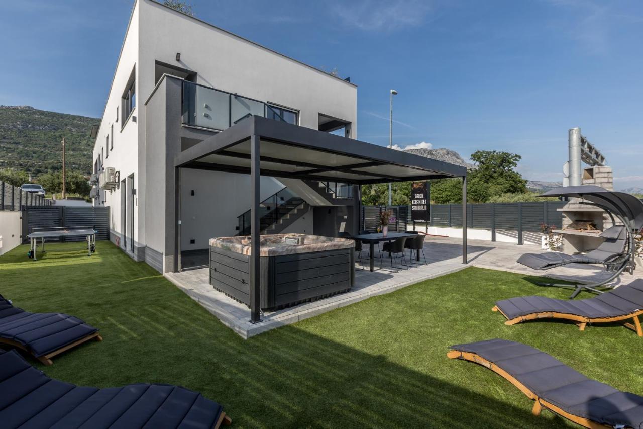 Luxury Apartments Katarina Каштела Экстерьер фото