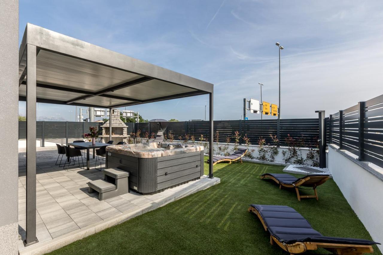 Luxury Apartments Katarina Каштела Экстерьер фото