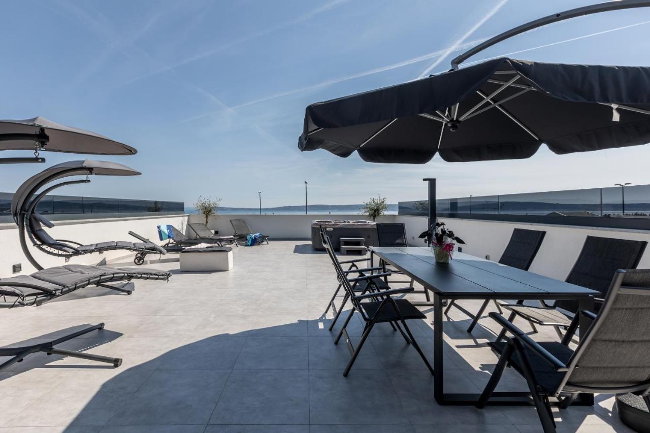 Luxury Apartments Katarina Каштела Экстерьер фото